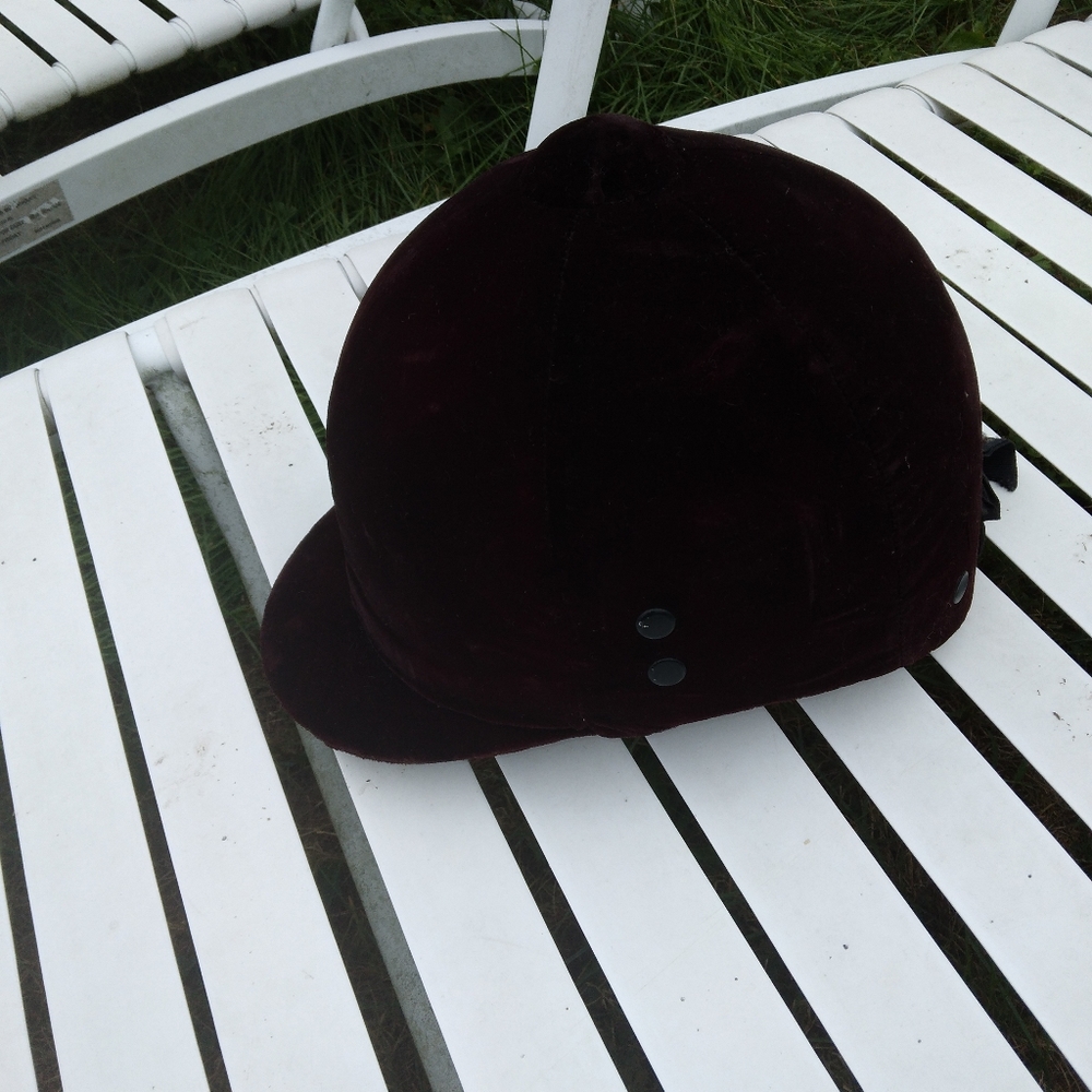 Horseback riding helmet